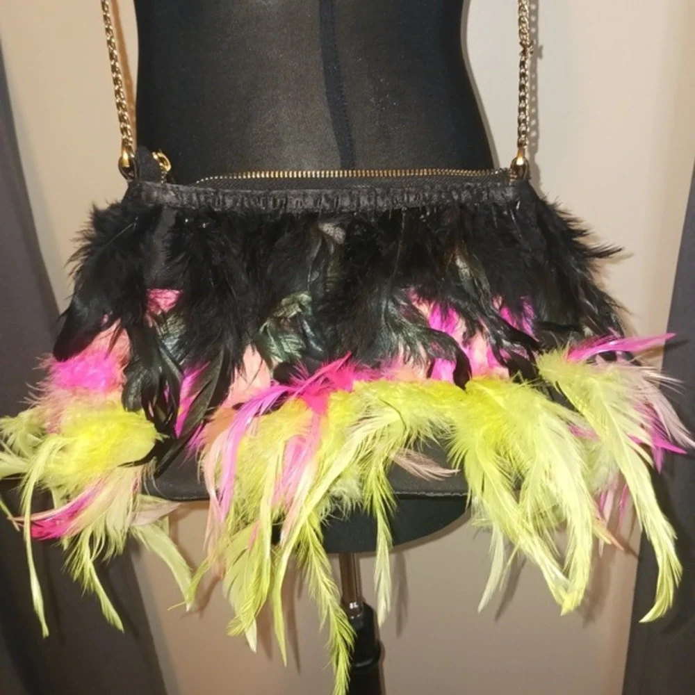 Topshop Black Neon Pink Yellow Feather Crossbody Festival Bag‎ Purse Gold Chain